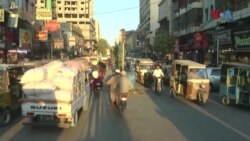 نړیوال بانک په یو تازه راپور کې ویلي، په پاکستان کې دوه کروړه او دېرش لکه ماشومان سکولونو ته نه ځي چې پکې زیاته شمېره د انجونو ده.
