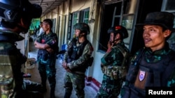 မြဝတီမြို့မှာတွေ့ရတဲ့ KNU/KNLA PDF ပူးပေါင်း တပ်ဖွဲ့ဝင်များ (ဧပြီ ၁၅၊ ၂၀၂၄)