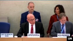 ကုလသမဂ္ဂ လူ့အခွင့်အရေးကောင်စီမှာ မြန်မာဆိုင်ရာ ကုလသမဂ္ဂ လူ့အခွင့်အရေး အထူးကိုယ်စားလှယ် Tom Andrews အစီရင်ခံတင်ပြနေစဉ် (မတ် ၂၀၊ ၂၀၂၃)