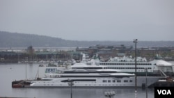 Суперъяхта Amadea в порту г. Эверетт (штат Вашингтон). Власти США утверждают, что судно принадлежит российскому олигарху Сулейману Керимову, и пытаются добиться в суде ее конфискации.