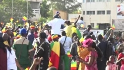 Manifestation spontanée à Bamako après la prise de Kidal par l’armée