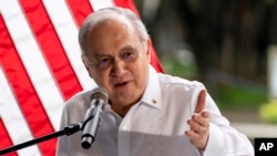 រូបឯកសារ៖ ឯកអគ្គរដ្ឋទូតហ្វីលីពីនប្រចាំនៅសហរដ្ឋអាមេរិក លោក Jose Manuel Romualdez ថ្លែងក្នុងពិធីមួយនៅទីក្រុងម៉ានីល ប្រទេសហ្វីលីពីន ថ្ងៃទី៦ ខែសីហា ឆ្នាំ២០២២។