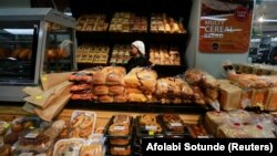 Au Nigeria comme dans le reste de l'Afrique, les boulangers souffrent de l'augmentation du cours du blé.