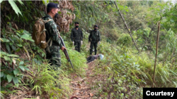 မူးယစ်မှောင်ခိုသမားတွေကို ပစ်ခတ်ဖမ်းဆီးခဲ့တဲ့ ထိုင်းနယ်ခြားစောင့်တပ်ဖွဲ့ဝင်များ။ (ဧပြီ ၃၀၊ ၂၀၂၂။ ဓာတ်ပုံ - ထိုင်းနယ်ခြားစောင့်တပ်)