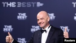 Le président de la Fifa Gianni Infantino arrive à la cérémonie des récompenses à Zurich, en Suisse, le 9 janvier 2017.