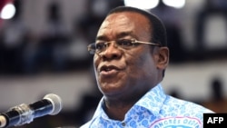 Pascal Affi N'Guessan lors du congrès du FPI au Palais des Sports de Treichville, à Abidjan, le 27 juillet 2018. (Photo by Sia KAMBOU / AFP)
