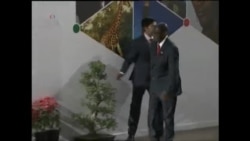 Video footage showing Zimbabwean President Robert Mugabe lose balance in India (Courtesy AP)
