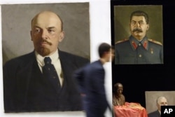 列宁和斯大林像