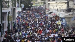 Manifestation pour la démission du président Martelly, le 23 janvier 2016 à Port-au-Prince. (REUTERS/Andres Martinez Casares)