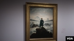 У картины «Странник над морем тумана». 1817 г.. Фото Олега Сулькина.