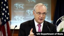 David Saperstein speaks at the presentation of the U.S. State Department's international religious freedom report.