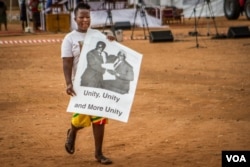 FILE: A Zanu PF supporter at a rally addressed Thursday by First Lady Grace Mugabe. (Taurai Shava)