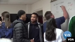 Kristin Xiao est une étudiante de Virginie coincée en Chine.