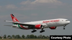 Un avion de Kenya Aiways décolle à Nairobi, Kenya, le 13 août 2014. 