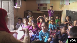 Indian education centers prepare dropout students to return to school