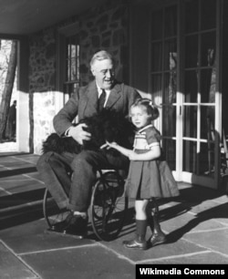 Doctors diagnosed FDR with polio. But scholars today say another disease may have caused his paralysis.
