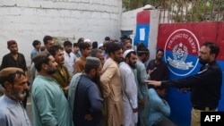 په پاکستان کې افغان کډوال (د ارشیف عکس) 