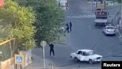 Кадр з відео відзнятого свідками в Махачкалі.