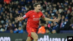 Steven Gerrard euphorique après avoir marqué contre Leicester, en 2014