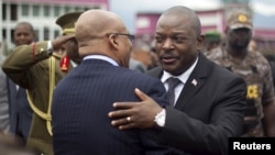 Le président burundais Pierre Nkurunziza et son homologue sud-africain Jacob Zuma, Bujumbura, 27 février 2016. 