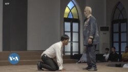 Théâtre: Hamlet connaît un succès dans la ville yéménite d'Aden