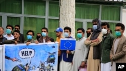 افغان ژباړونکو د نړیوالې ټولنې نه د مرستې غوښتنه کړې. 