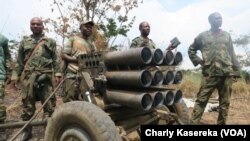 Les forces régulières congolaises lors d’une offensive contre les miliciens Maï Maï dans le parc national de Virunga, RDC, 1er juin 2017.