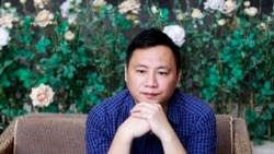 2014年王丹接受路透社采访。