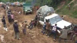 Prosper Safari, un habitant de Kamituga, contacté par Ernest Muhero, correspondant VOA Afrique au Sud-Kivu