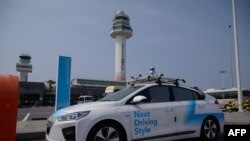 La RideFlux, le premier véhicule autonome à circuler sur les routes de Corée du Sud, à l'aéroport de l'île touristique de Jej, le 28 mai 2020 