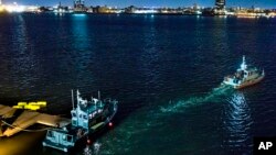 Des bateaux du NYPD dans le fleuve de New York, le 11 mars 2018.