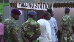 Ouverture des bureaux de vote pour la présidentielle en Gambie (vidéo)