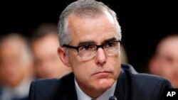 Andrew McCabe, ex directeur intérimaire de FBI pendant l'audition au sénat devant la commission des renseignements