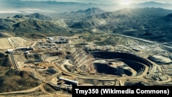 加利福尼亚州圣贝纳迪诺县芒廷帕斯稀土矿及加工厂的航拍照片。(2022年2月14日资料照片)