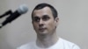 Le réalisateur ukrainien Oleg Sentsov dans le box des accusés lors d'une audience à Rostov-sur-Don, en Russie, le 21 juillet 2015.