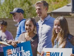 Кандидат в Конгресс Уилл Роллинс на встрече с избирателями